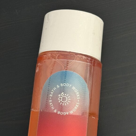 Bath & Body Works Restore With Magnesium Body Wash - Picture 5 of 12